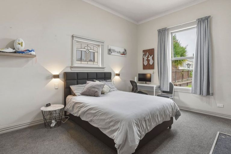 Photo of property in 2 Baker Street, Caversham, Dunedin, 9012