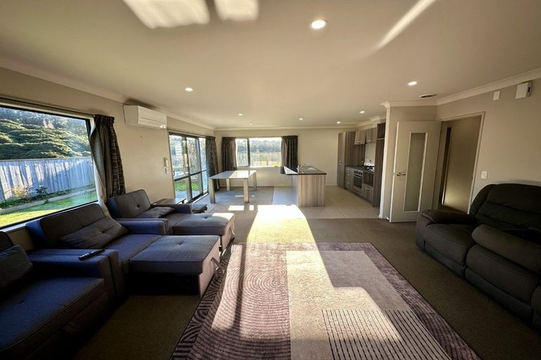 Photo of property in 6 Moonsail Drive, Whitby, Porirua, 5024