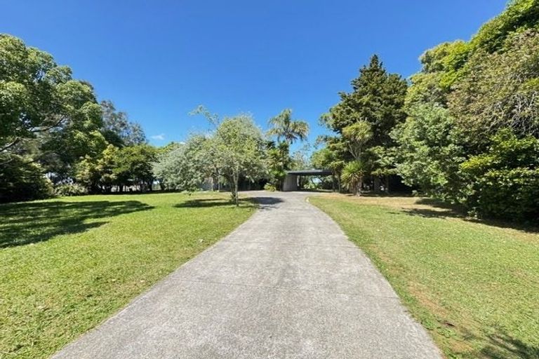 Photo of property in 31 Burns Lane, Kumeu, 0892