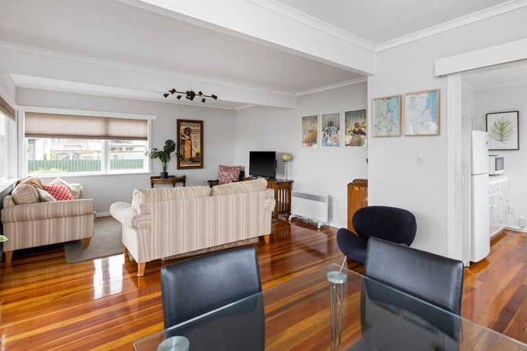 Photo of property in 17 Meeanee Quay, Westshore, Napier, 4110
