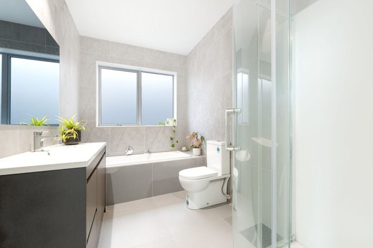 Photo of property in 41 Sunshine Boulevard, Sunnyvale, Auckland, 0612