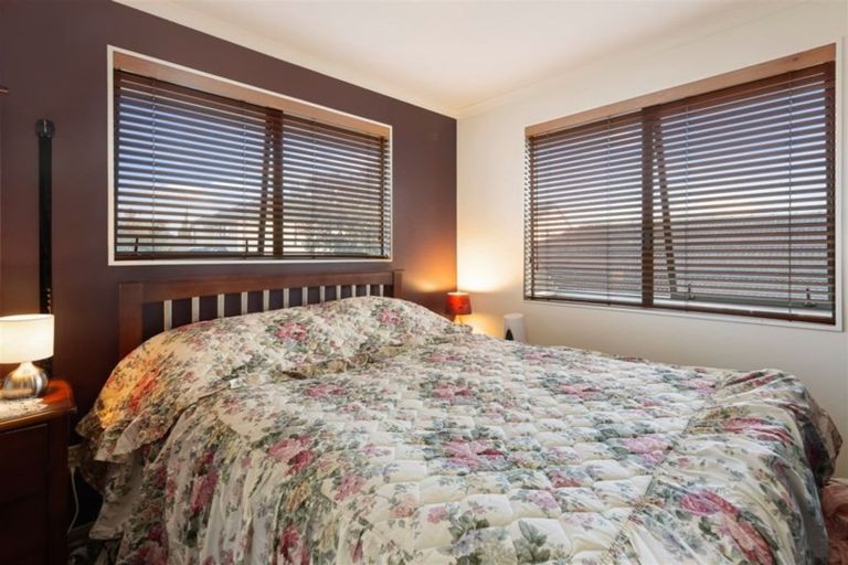 Photo of property in 2/127 Coronation Road, Papatoetoe, Auckland, 2025