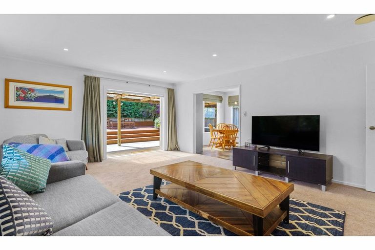 Photo of property in 81 Lynden Avenue, Hillcrest, Auckland, 0627