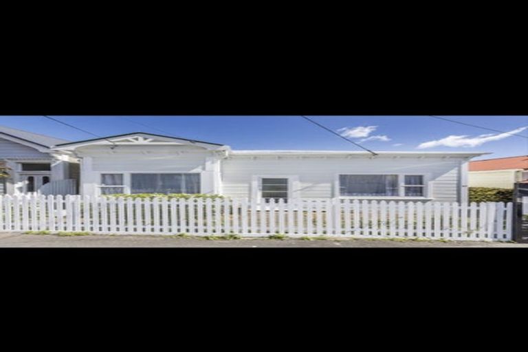 Photo of property in 10 Hiropi Street, Newtown, Wellington, 6021
