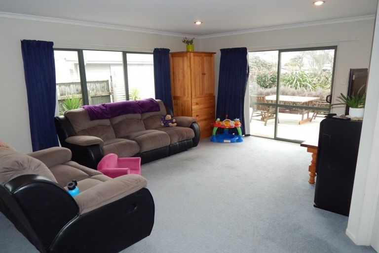 Photo of property in 29 Russell Street, Westport, 7825