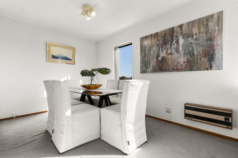 Photo of property in 19 Highland Park Drive, Highland Park, Auckland, 2010