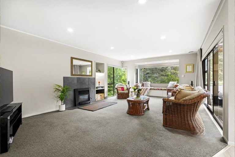 Photo of property in 126 Lynn Road, Bayview, Auckland, 0629
