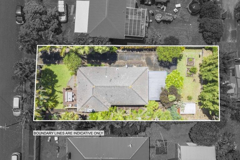 Photo of property in 17 Kapuka Road, Mangere Bridge, Auckland, 2022