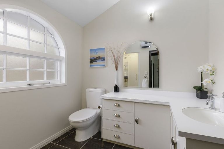 Photo of property in 62 Chatsworth Road, Silverstream, Upper Hutt, 5019