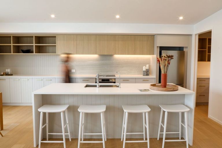 Photo of property in 16 Vanita Drive, Whitianga, 3510