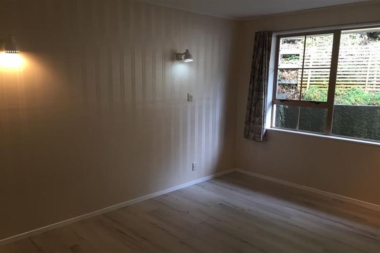 Photo of property in 2 Kilsyth Street, Karori, Wellington, 6012