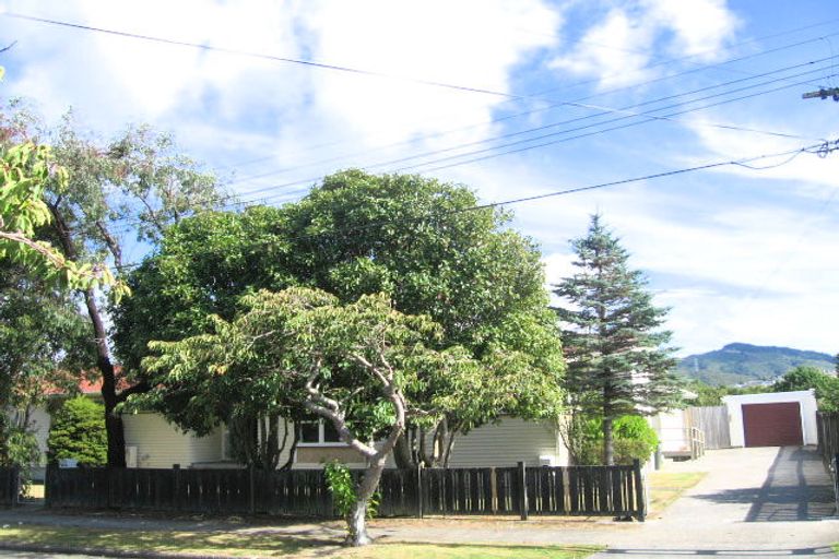 Photo of property in 40/42 Mary Crescent, Elderslea, Upper Hutt, 5018