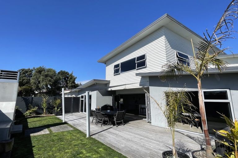 Photo of property in 1242 Papamoa Beach Road, Papamoa Beach, Papamoa, 3118