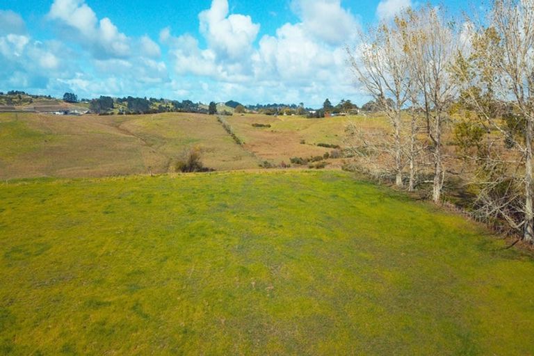 Photo of property in 46 Old Pine Valley Road, Dairy Flat, Silverdale, 0992