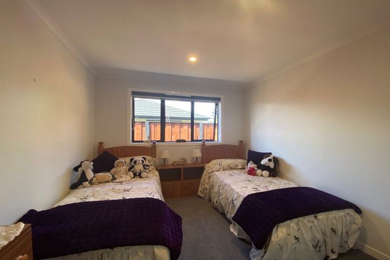 Photo of property in 18 Nukuroa Close, Waitara, 4320