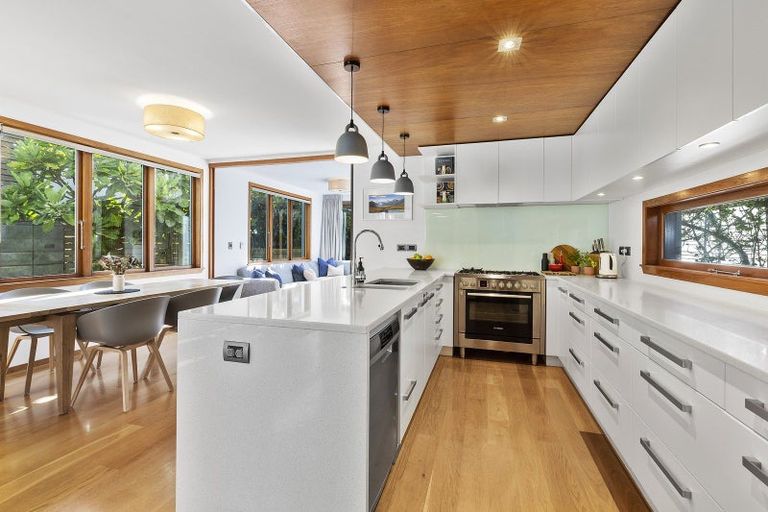 Photo of property in 33 Boardwalk Lane, Seatoun, Wellington, 6022