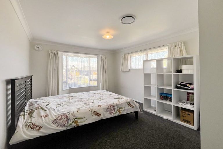 Photo of property in 10 Branigan Parade, Kelvin Grove, Palmerston North, 4414