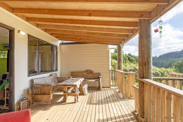 Photo of property in 22 Spikes Way, Whitianga, 3510