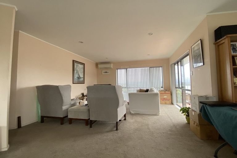 Photo of property in 39 Nirvana Way, Mount Roskill, Auckland, 1041