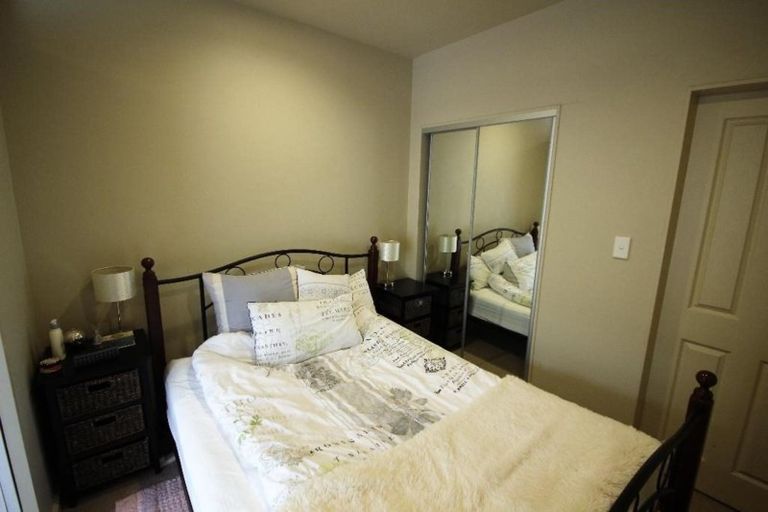 Photo of property in Atrium Towers, 1n/154 The Terrace, Wellington Central, Wellington, 6011