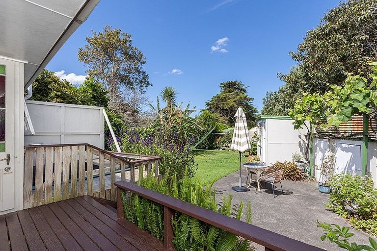 Photo of property in 40 James Mcleod Road, Shelly Beach, Helensville, 0874