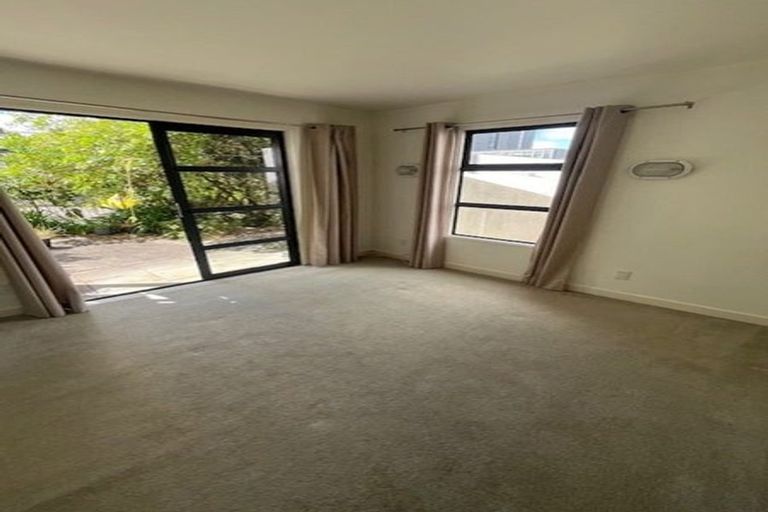 Photo of property in 10e Hobson Street, Thorndon, Wellington, 6011