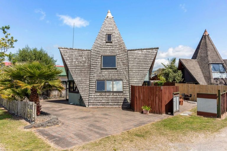 Photo of property in 68a Vista Paku, Pauanui, Hikuai, 3579