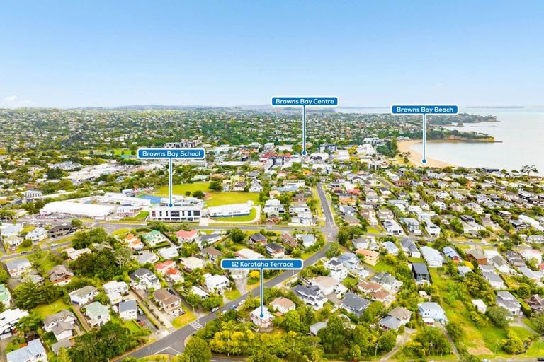 Photo of property in 12 Korotaha Terrace, Rothesay Bay, Auckland, 0630