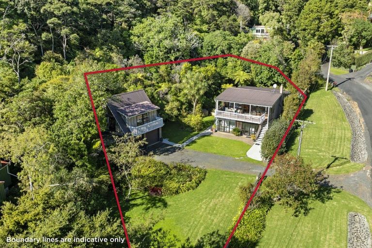 Photo of property in 6 Te Papa Road, Kawakawa Bay, Papakura, 2585