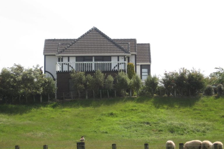 Photo of property in 76 Montgomery Road, Westmere, Whanganui, 4501