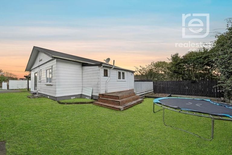 Photo of property in 1/108 Porchester Road, Papakura, 2110