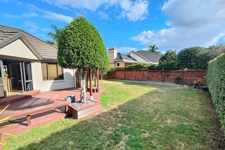 Photo of property in 10 Nielsen Gardens, Rototuna, Hamilton, 3210