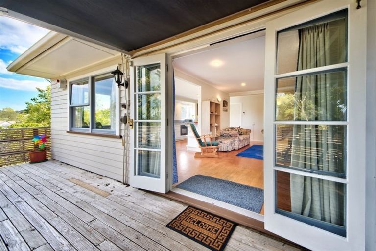 Photo of property in 54a West Coast Road, Glen Eden, Auckland, 0602