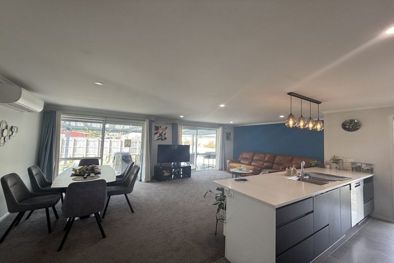 Photo of property in 21 Te Ara O Toroa, Wainuiomata, Lower Hutt, 5014