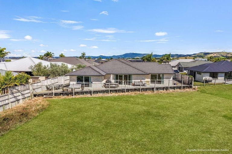 Photo of property in 10 Selliera Place, Papamoa Beach, Papamoa, 3118