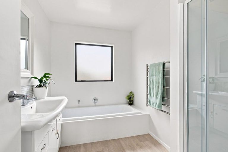 Photo of property in 5 Bellfield Place, Bethlehem, Tauranga, 3110