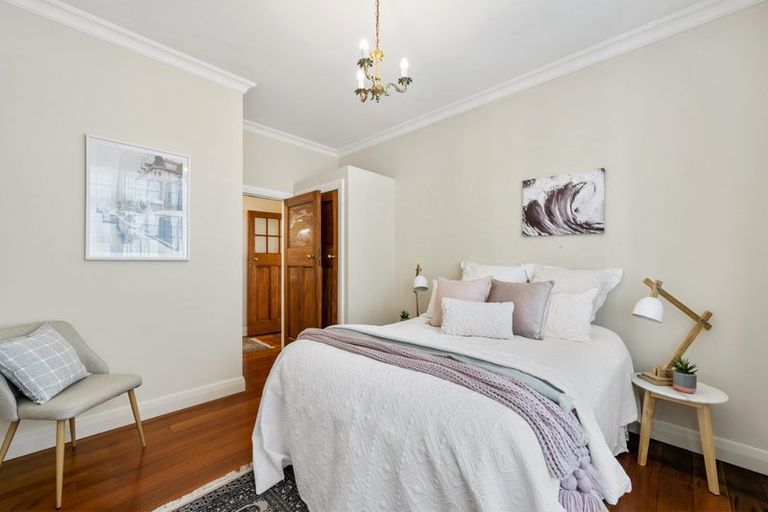 Photo of property in 18 Burnell Avenue, Thorndon, Wellington, 6011