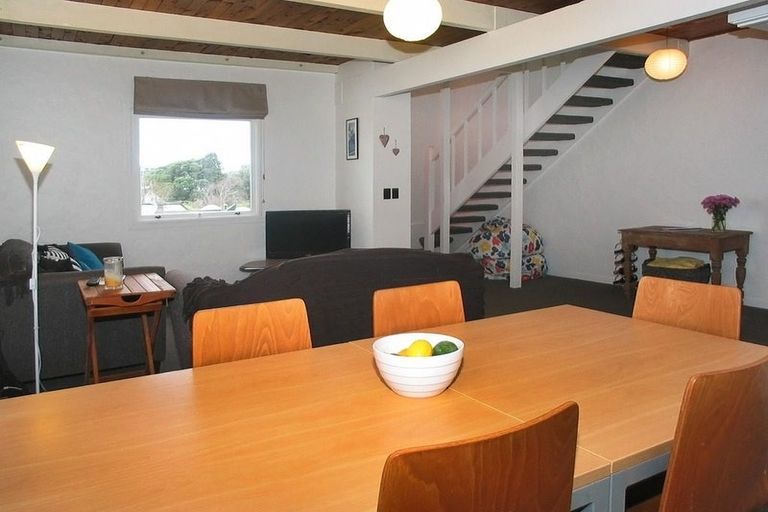 Photo of property in 18/10 Pitarua Street, Thorndon, Wellington, 6011