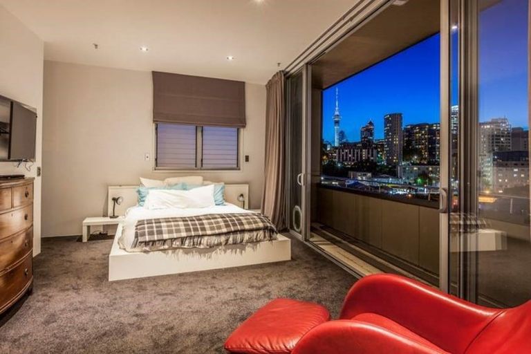 Photo of property in 2 Augustus Terrace, Parnell, Auckland, 1052