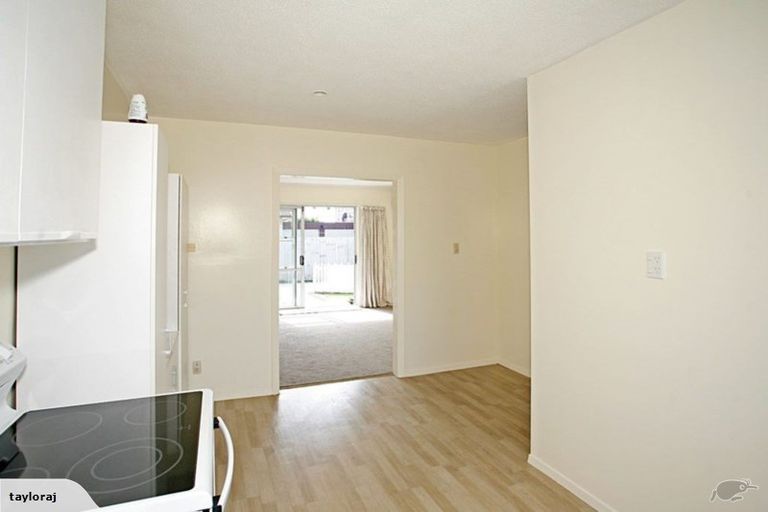 Photo of property in 3/12 Peer Street, Upper Riccarton, Christchurch, 8041