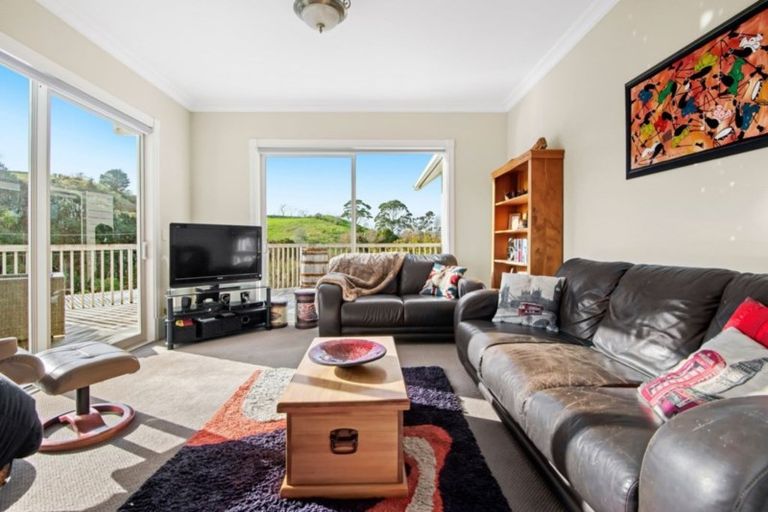 Photo of property in 102 Fitzpatrick Road, Brookby, Manurewa, 2576