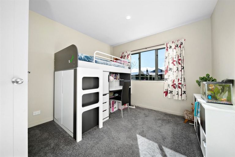 Photo of property in 24 Frye Crescent, Albert Town, Wanaka, 9305