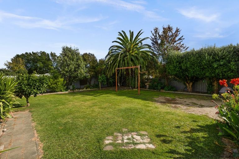 Photo of property in 11 Mcduff Place, Havelock North, 4130