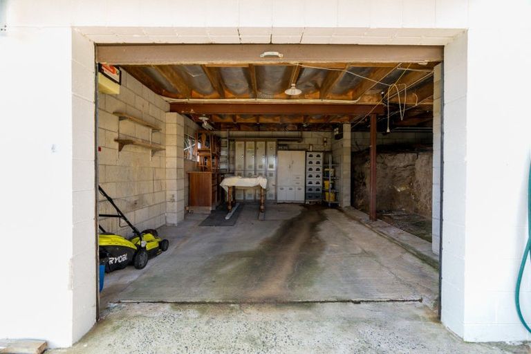 Photo of property in 19 Calvert Place, Shiel Hill, Dunedin, 9013