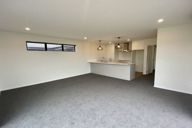 Photo of property in 15 Bill Hammond Drive, Belfast, 8051