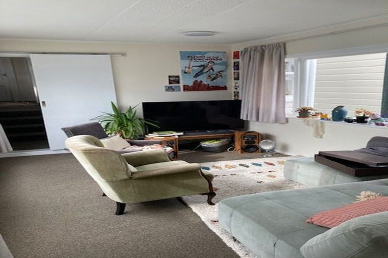 Photo of property in 144 Tasman Street, Mount Cook, Wellington, 6021