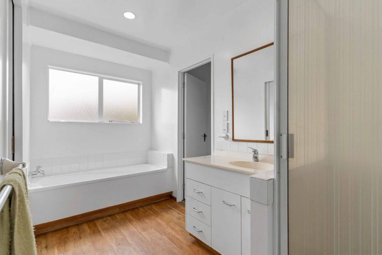 Photo of property in 55 Palomino Drive, Henderson, Auckland, 0612