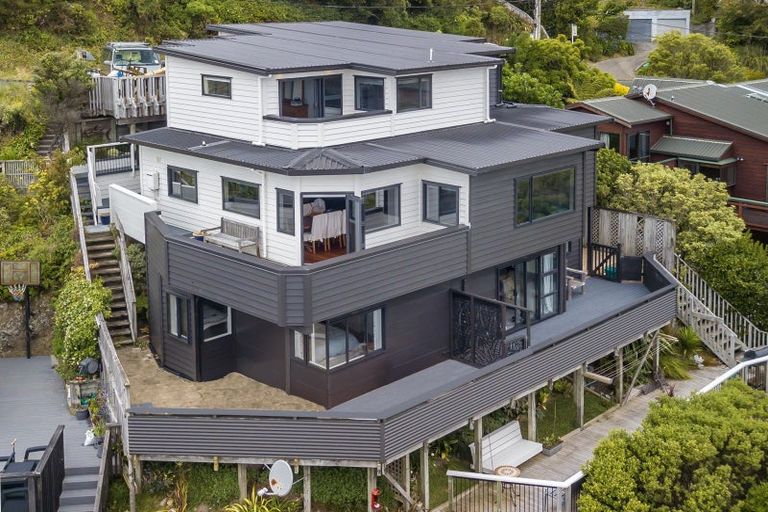 Photo of property in 83 Tannadyce Street, Strathmore Park, Wellington, 6022