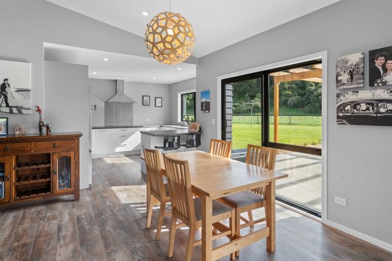 Photo of property in 51 Manukawiri Way, Martinborough, Greytown, 5794