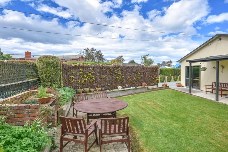 Photo of property in 25 Beaumaris Street, Outram, 9019